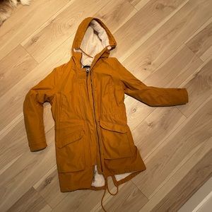 Helly Hansen Winter Coat - FUR LINING - Never worn!!!